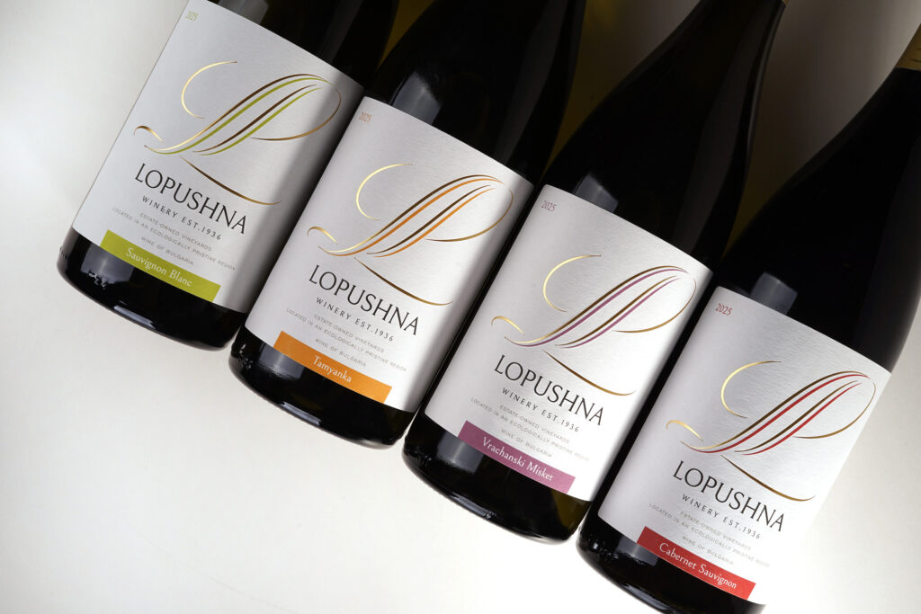 LOPUSHNA_four bottles_color